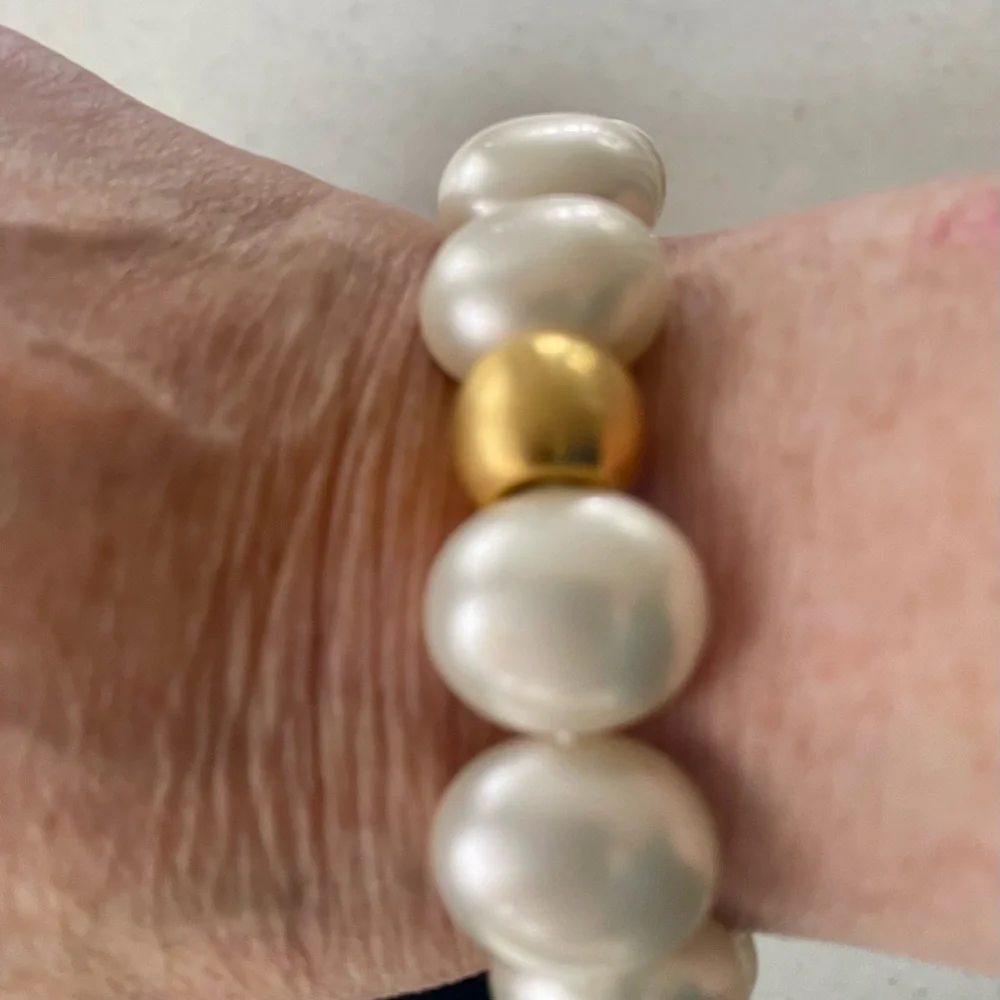 Stunning Catherine Canino Bracelet - Picture 2 of 6